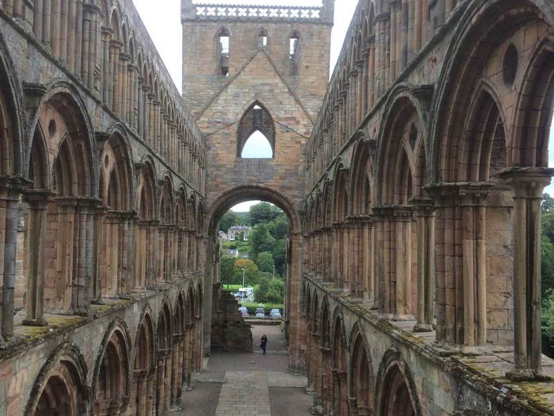 Jedburgh-Abbey