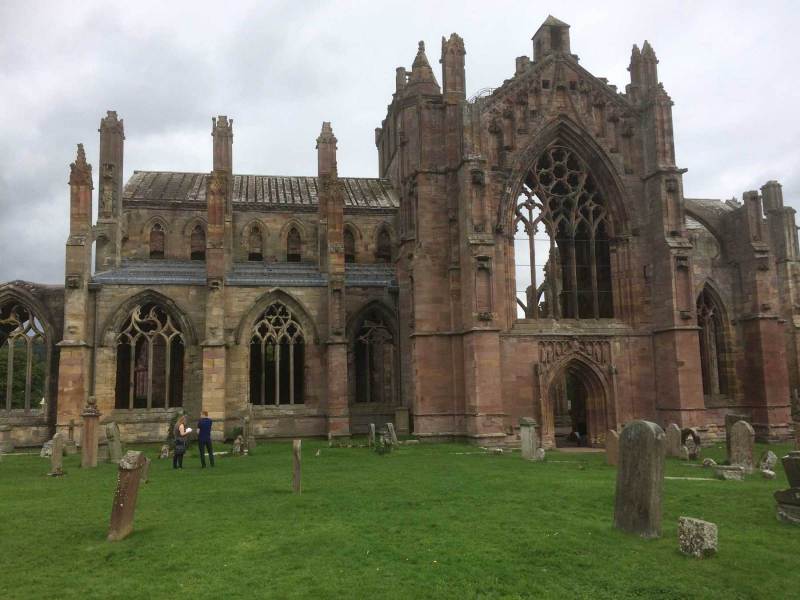 Melrose-Abbey-front-view