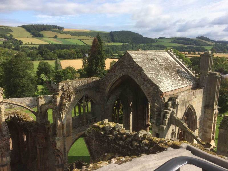 Melrose-Abbey-rooftop