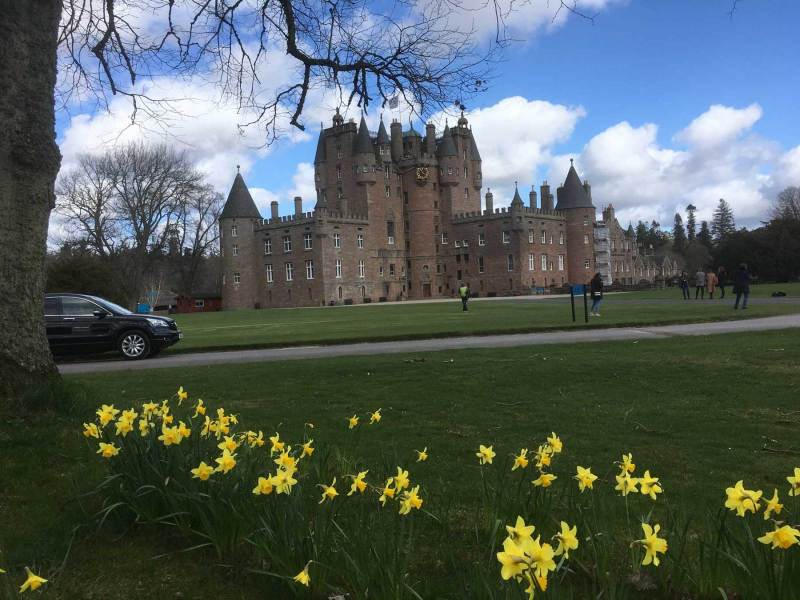 Glamis-Castle2