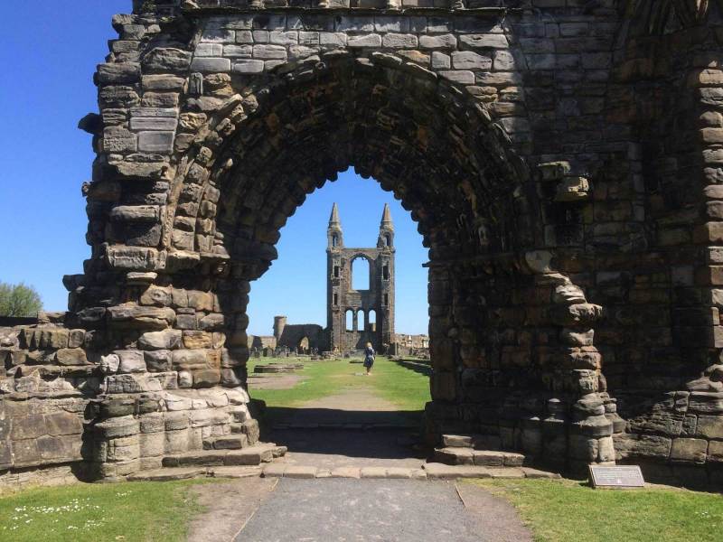 St-Andrews-Cathedral-2